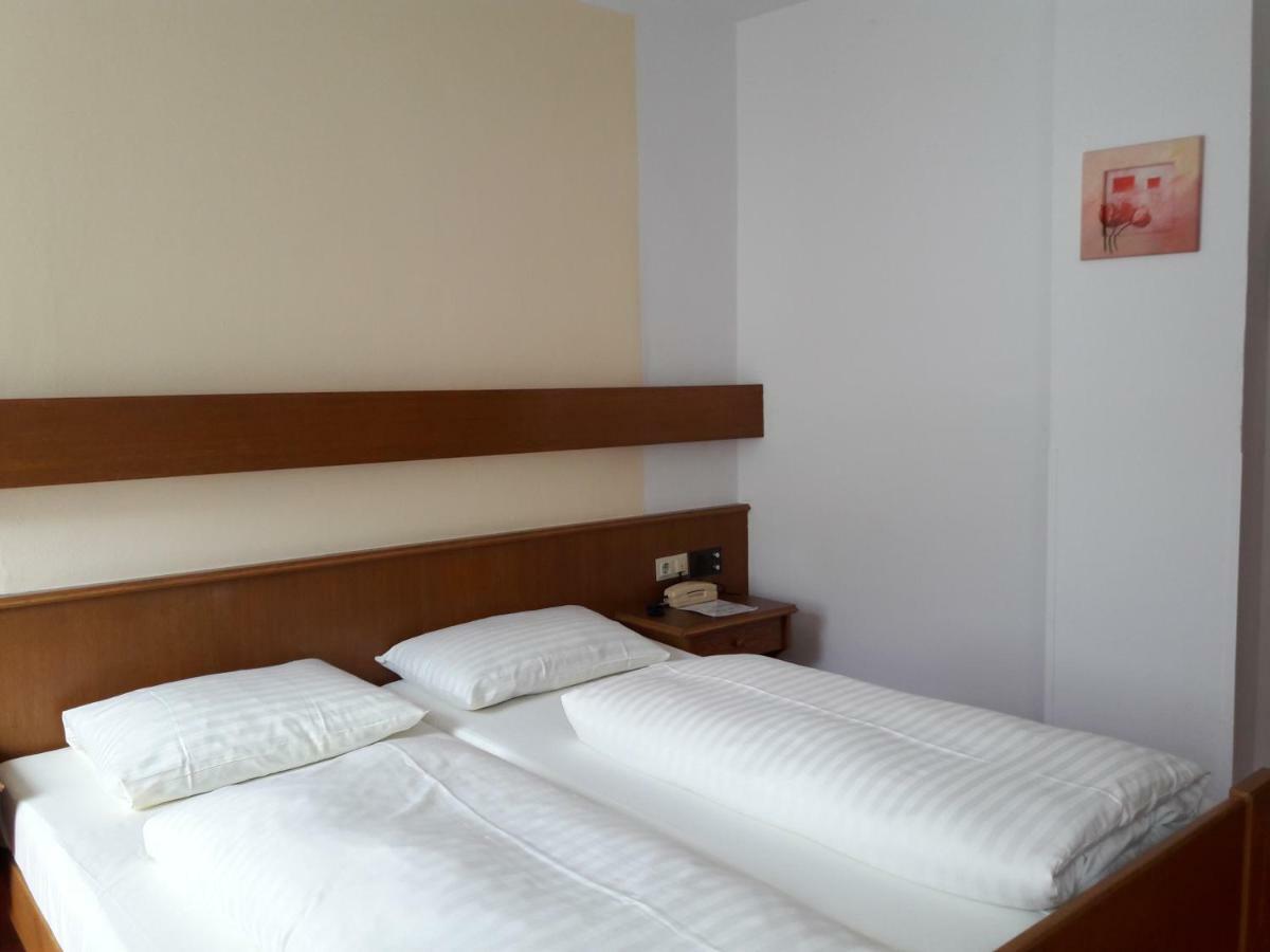 Schwarzer Adler Hotel Ландек Екстериор снимка
